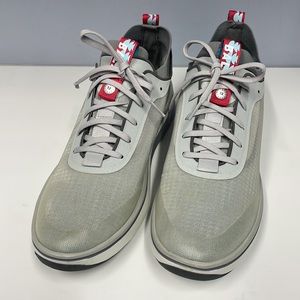 BALA. TWELVE Mens tennis shoes Gray color size 11